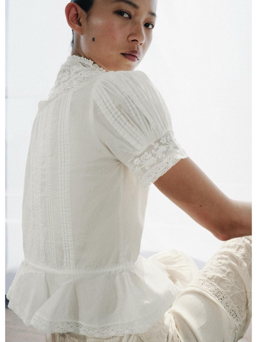 ZARA NWT Embroidered Lace Pleated Blouse Top - Picture 3 of 6